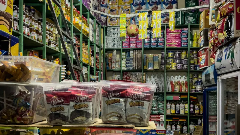 Carte de fidélité épicerie : rayons d'une épicerie de quartier